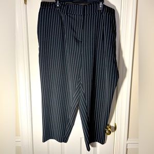 Plus size black with white stripe crop pants